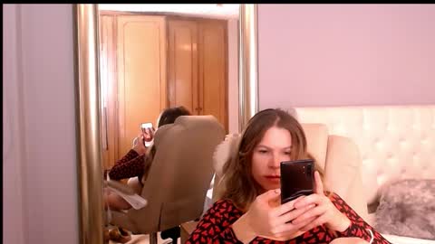 Anna online show from 12/04/25, 02:32