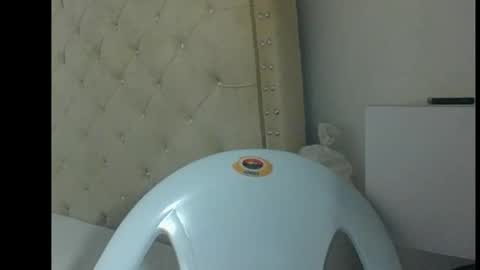 cherry online show from 12/01/25, 01:43