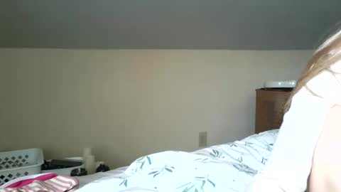 cherryflavorxx online show from 04/15/26, 07:58