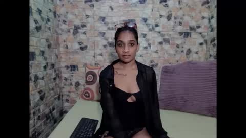 leah is the name online show from 04/03/26, 03:32