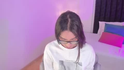 Snapshot of cherrylady2 chatting on 09/28/25, 01:05 Cherry online show from 09/28/25, 01:05