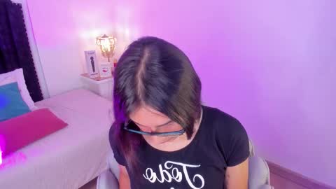 Snapshot of cherrylady2 chatting on 10/28/25, 12:52 Cherry online show from 10/28/25, 12:52