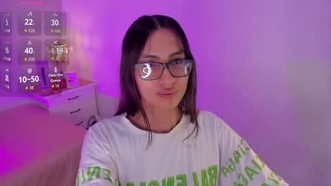 Snapshot of cherrylady2 chatting on 11/06/25, 11:44 Cherry online show from 11/06/25, 11:44