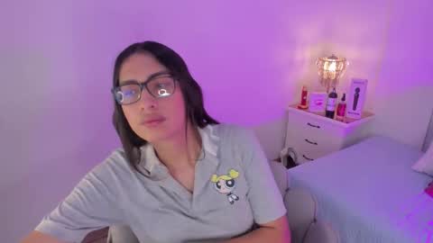 Snapshot of cherrylady2 chatting on 11/22/25, 01:10 Cherry online show from 11/22/25, 01:10