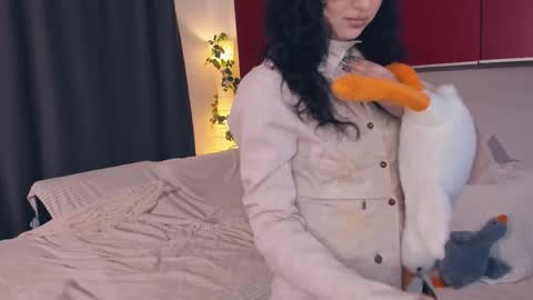 Isabel online show from 04/10/26, 07:18