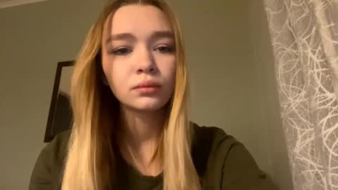 Lei online show from 12/20/25, 01:34