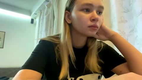 Lei online show from 03/28/26, 05:51