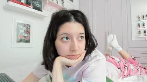 Snapshot of cherrymafer666 chatting on 07/01/26, 10:53 cherrycute666 online show from 07/01/26, 10:53