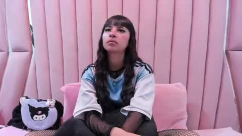 cherrysweetl_ online show from 06/17/26, 01:45
