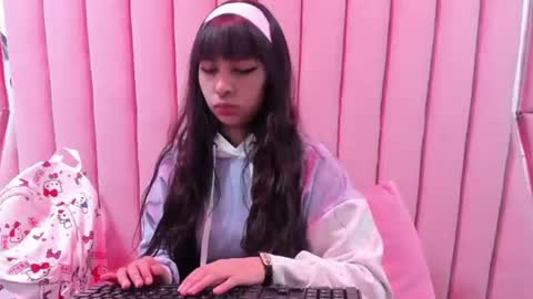 cherrysweetl_ online show from 06/20/26, 12:52
