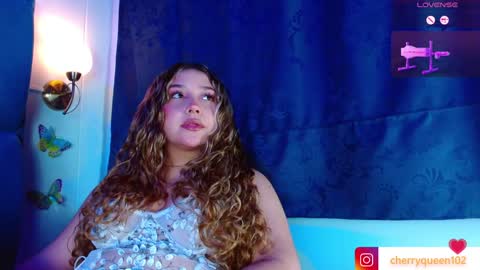Snapshot of cherryyquen chatting on 01/15/25, 07:12 Cherry Queen online show from 01/15/25, 07:12