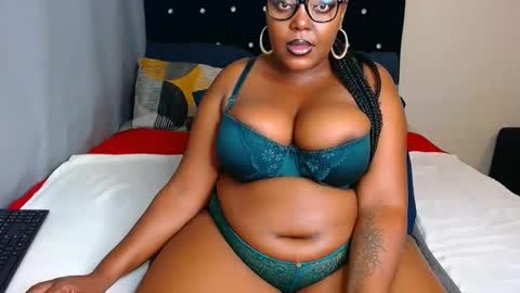 Snapshot of cherryyummy69 chatting on 02/18/25, 10:16 cherryyummy69 online show from 02/18/25, 10:16