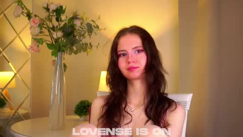 Leia online show from 11/25/25, 02:55