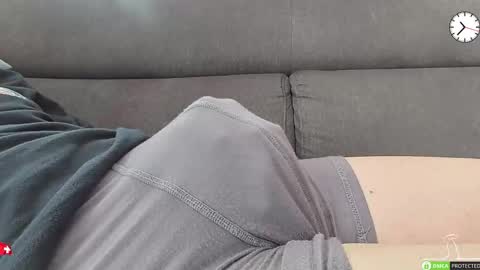 Snapshot of chezmonsieur_g chatting on 03/15/26, 09:37 Grey online show from 03/15/26, 09:37