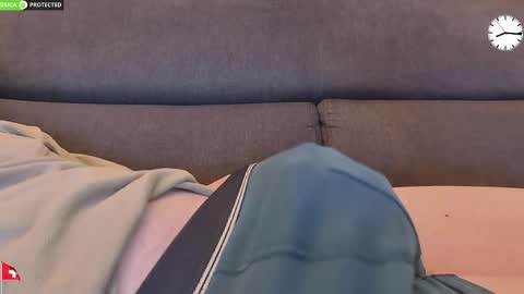 Snapshot of chezmonsieur_g chatting on 05/26/26, 06:15 Grey online show from 05/26/26, 06:15