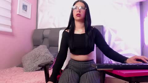 Chiara online show from 02/10/25, 07:49