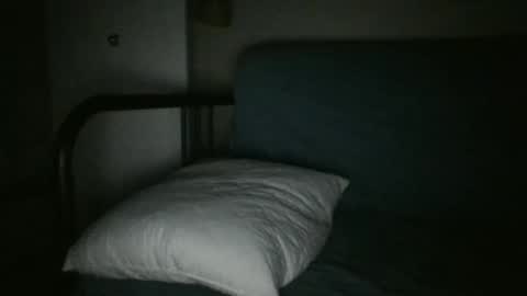 Snapshot of chicago69421 chatting on 02/14/25, 02:28 Kyle online show from 02/14/25, 02:28