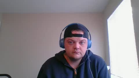 Snapshot of chicago69421 chatting on 11/10/25, 03:44 Kyle online show from 11/10/25, 03:44