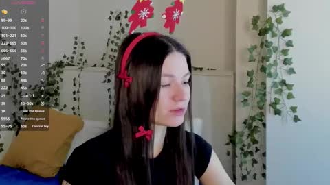 Snapshot of chilgato chatting on 12/15/25, 01:32 Cameron online show from 12/15/25, 01:32