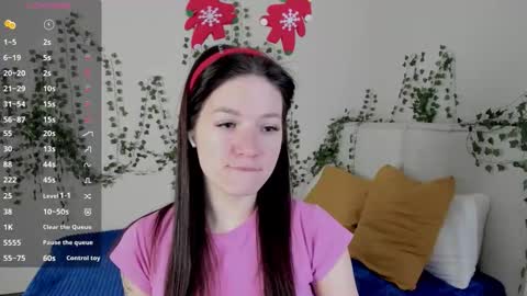 Snapshot of chilgato chatting on 12/17/25, 01:33 Cameron online show from 12/17/25, 01:33