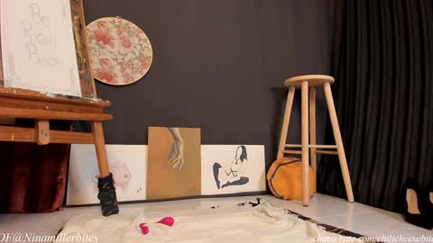 Snapshot of chilicheesebite chatting on 02/02/25, 08:08 Nina online show from 02/02/25, 08:08