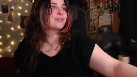 Snapshot of chill_saya chatting on 10/15/25, 02:55 Saya online show from 10/15/25, 02:55