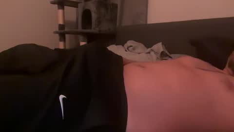 ChillGuyAVGsize online show from 04/10/26, 05:01