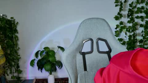 Bella online show from 03/06/26, 05:15