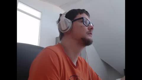 chillzonecam online show from 09/22/25, 11:01