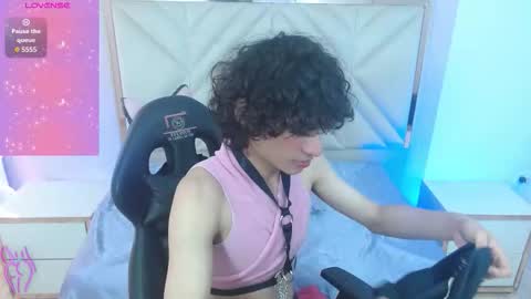 chipi_tay online show from 09/21/25, 11:45