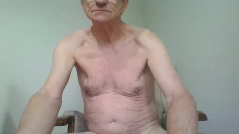 chipper341596 online show from 04/16/26, 07:53