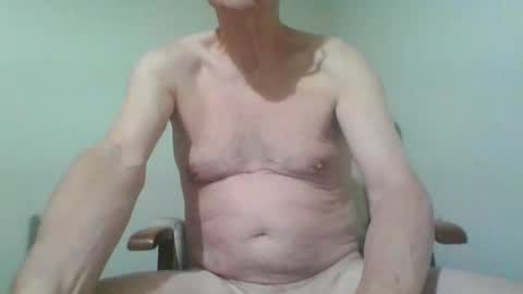 chipper341596 online show from 04/24/26, 08:33