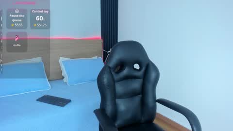 Chiqui online show from 09/23/25, 07:06