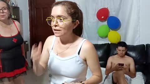 chiquitahot69 online show from 12/19/25, 12:17