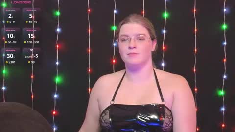 chjecouple online show from 12/23/25, 02:20