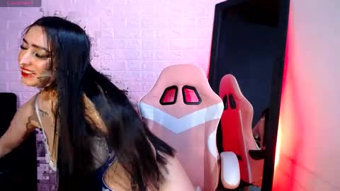 chloe1126_ online show from 04/18/26, 01:48