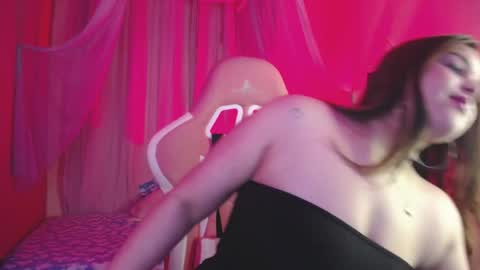 Snapshot of chloe__11 chatting on 12/04/25, 02:59 chloe online show from 12/04/25, 02:59