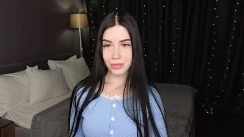 Chloe online show from 01/12/26, 12:16