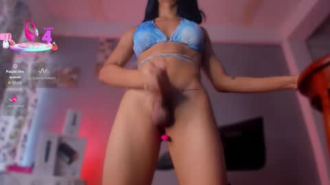 chloe_cooperr online show from 11/07/25, 07:47