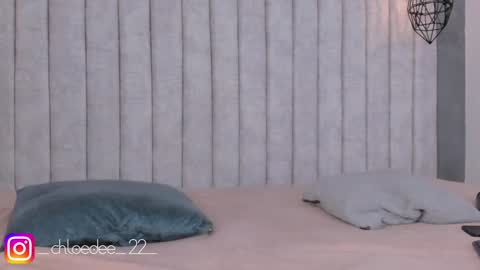 Snapshot of chloe_dee_ chatting on 01/26/25, 01:36 Chloe online show from 01/26/25, 01:36