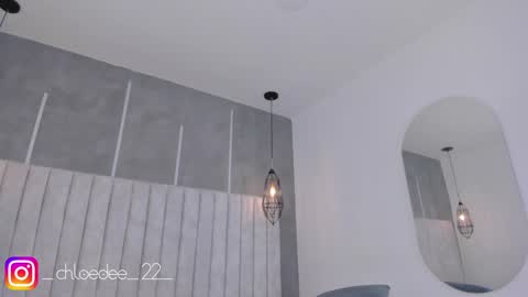 Snapshot of chloe_dee_ chatting on 01/31/25, 05:10 Chloe online show from 01/31/25, 05:10