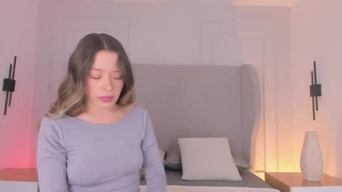 Snapshot of chloe_dee_ chatting on 11/14/25, 12:26 Chloe online show from 11/14/25, 12:26