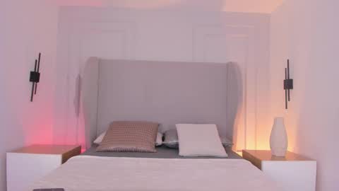 Snapshot of chloe_dee_ chatting on 11/16/25, 12:33 Chloe online show from 11/16/25, 12:33