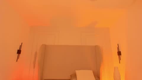 Snapshot of chloe_dee_ chatting on 12/04/25, 12:36 Chloe online show from 12/04/25, 12:36