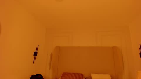 Chloe online show from 12/17/25, 12:11