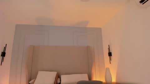 Chloe online show from 04/05/26, 12:02