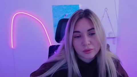 Chloe online show from 11/20/25, 07:30