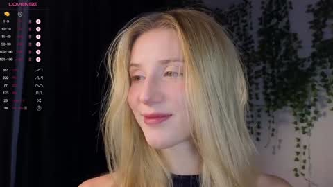 Snapshot of chloe_guidry chatting on 12/04/24, 01:36 Arianaa Mourrr online show from 12/04/24, 01:36