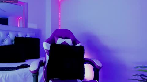 chloe_jacksonn online show from 09/22/25, 10:56