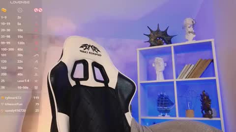 Snapshot of chloe_jeense chatting on 03/06/25, 12:32 Chloe online show from 03/06/25, 12:32